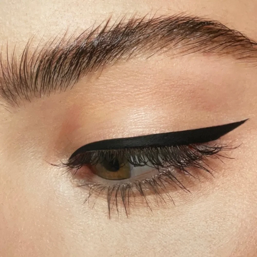 New Stila Stay All Day Waterproof Liquid Eyeliner